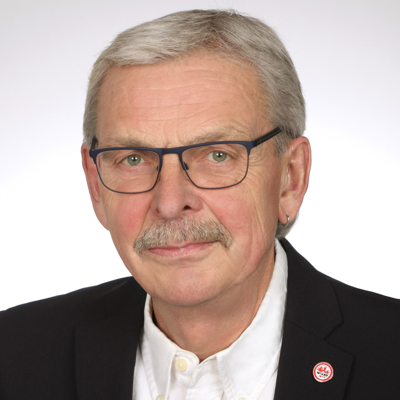  Bernd Rei�